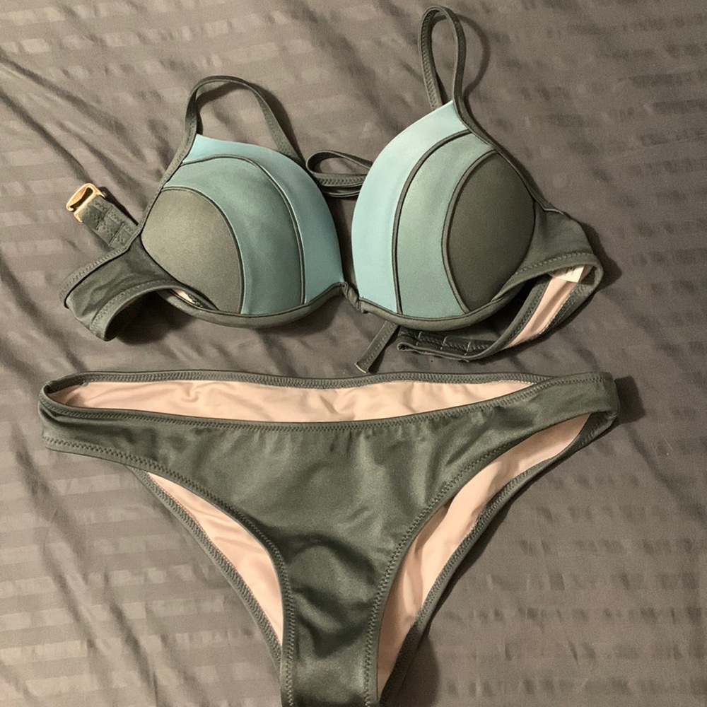 Only worn once swimsuit!